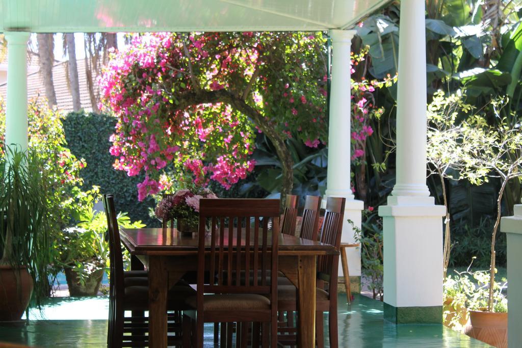 York Lodge Harare Buitenkant foto